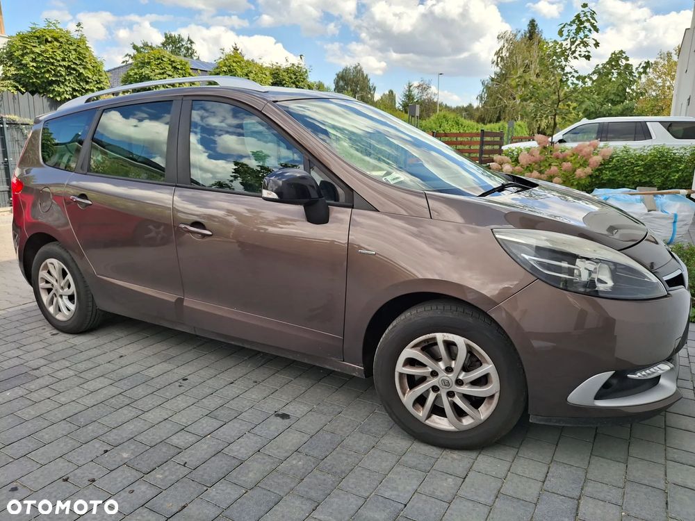 Renault Grand Scenic - 1