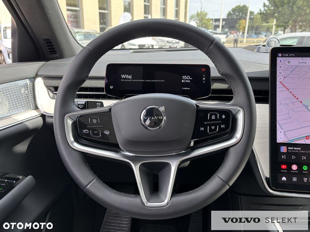 Volvo EX90 - 14