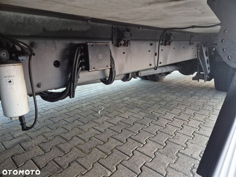 DAF LF250 I / CHŁODNIA / HULSTEINS / WINDA 1500KG / EURO 6  / NISKI PRZEBIEG / BEZWYPADKOWY / MODEL 2017 / EURO 6 / 20 EUROPALET - 15