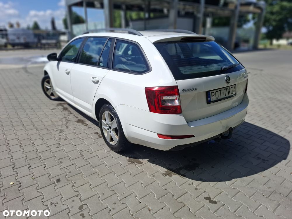 Skoda Octavia 2.0 TDI Ambition DSG - 6