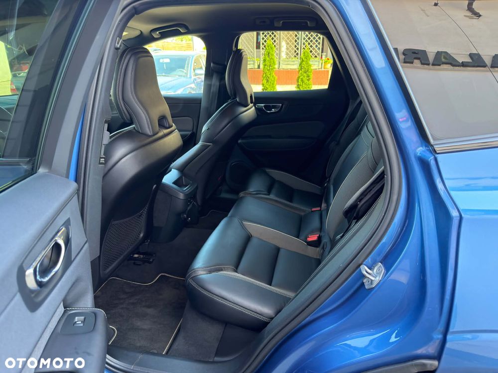 Volvo XC 60 T4 R-Design - 19