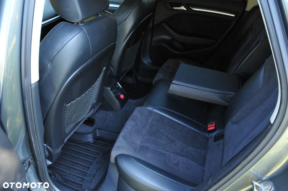Audi A3 Sportback 1.8 TFSI quattro S tronic Ambiente - 26
