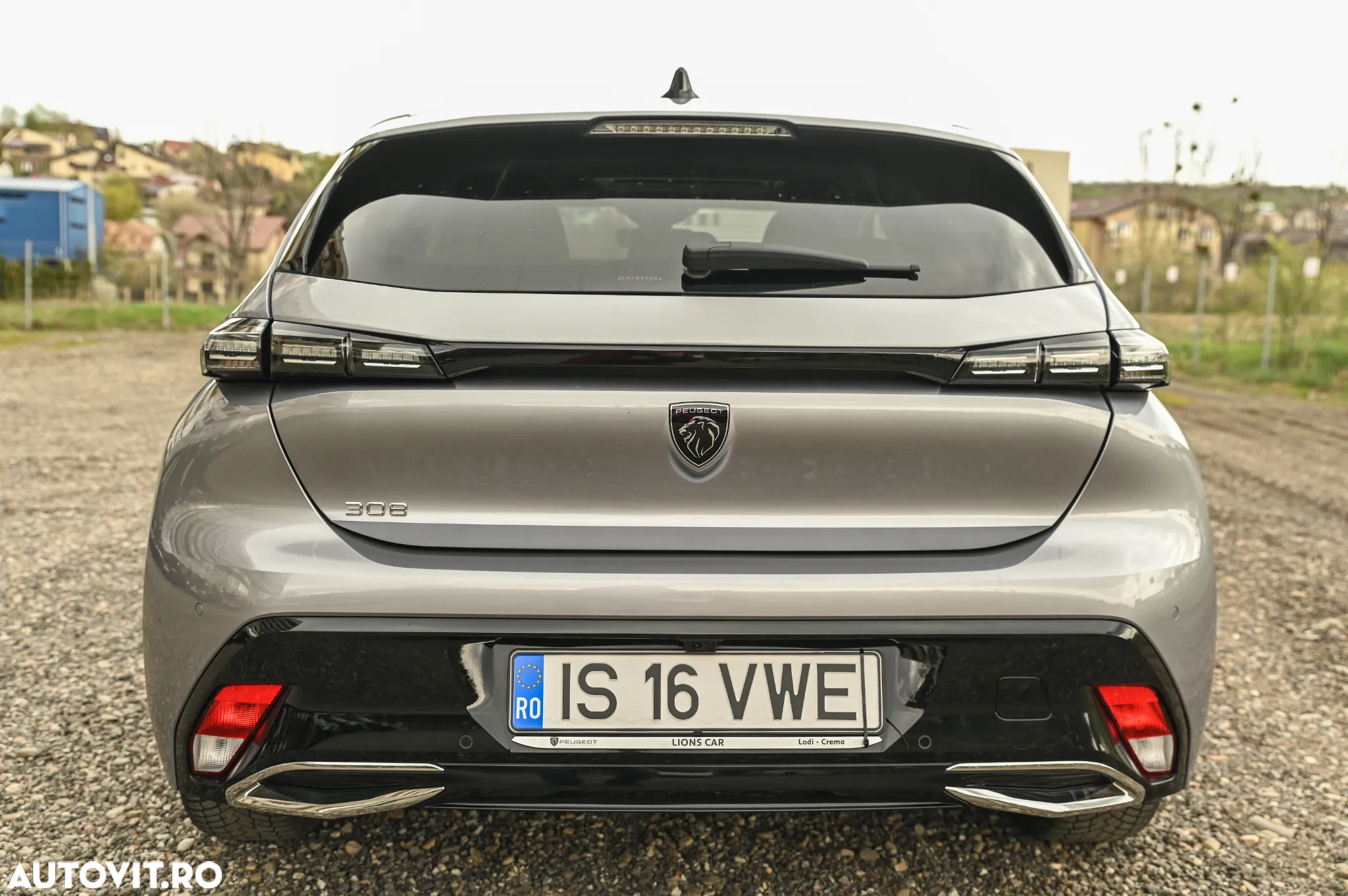 Peugeot 308 1.2 L PureTech Turbo S&S EAT8 Allure Pack - 3