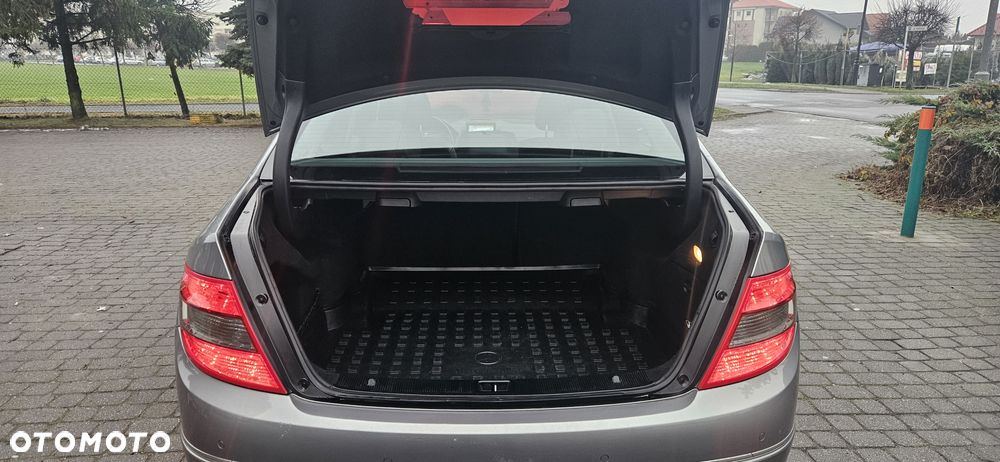 Mercedes-Benz Klasa C - 38