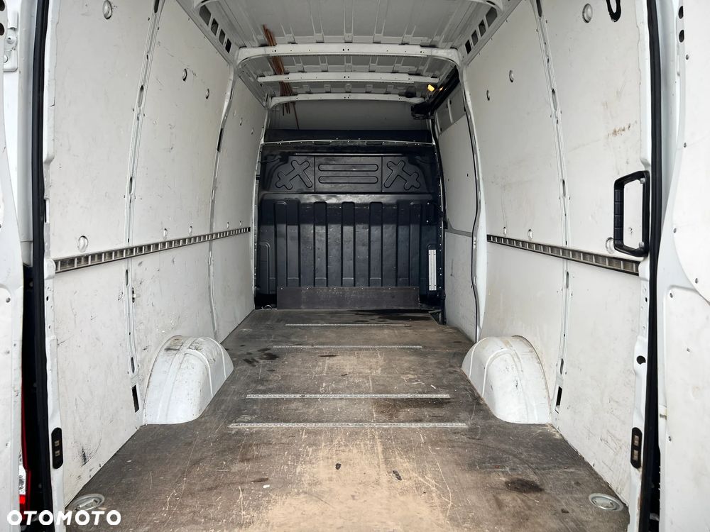 Iveco Daily 35S12 - 9