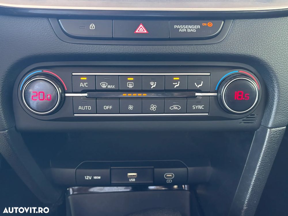 Kia Ceed - 25