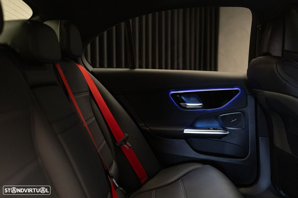 Mercedes-Benz C 300 e AMG Line - 43