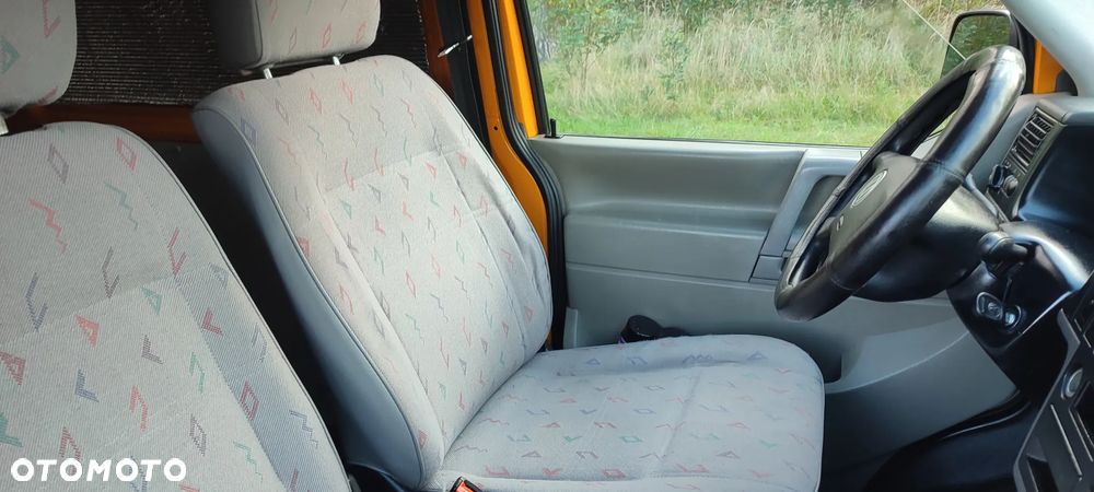 Volkswagen Transporter - 18