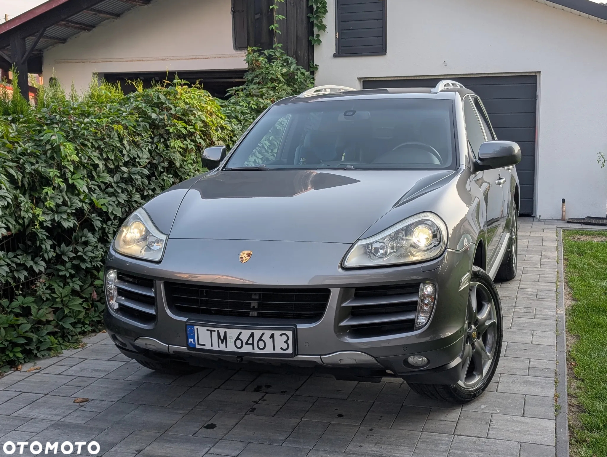 Porsche Cayenne - 3