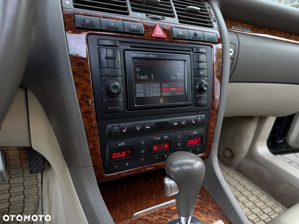 Audi A8 - 21