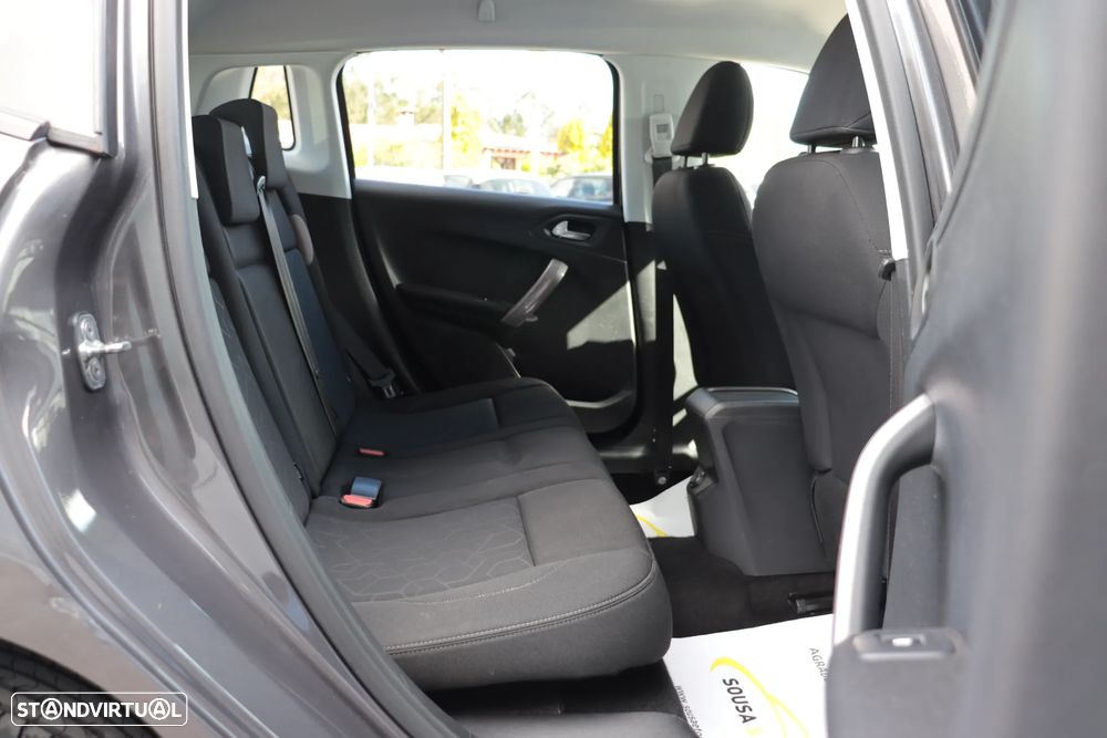 Peugeot 2008 1.2 PureTech Style - 14