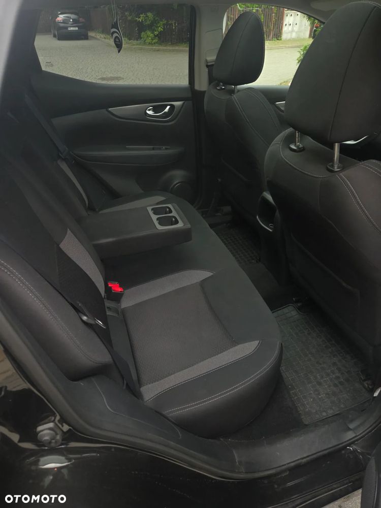 Nissan Qashqai 1.3 DIG-T N-Connecta DCT - 4