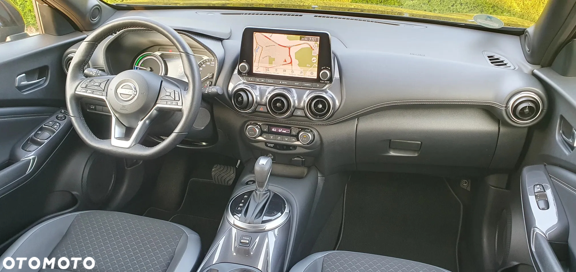 Nissan Juke 1.6 Hybrid N-Design AMT - 26