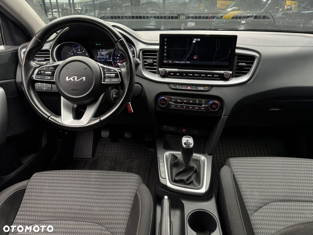 Kia Ceed 1.5 T-GDI M - 16