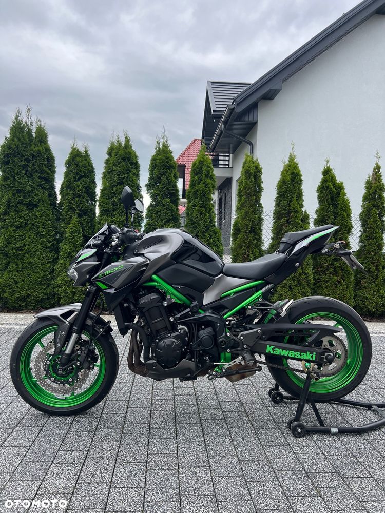 Kawasaki Z 900 - 12