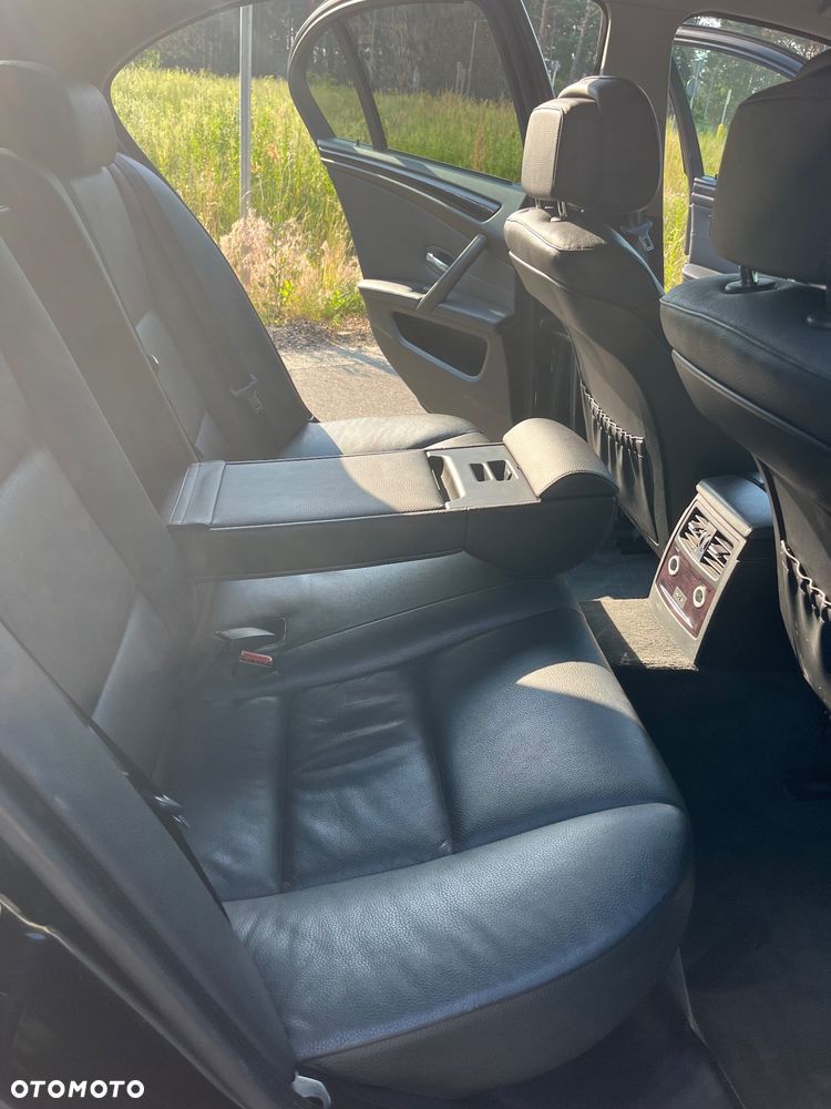 BMW Seria 5 520d - 13