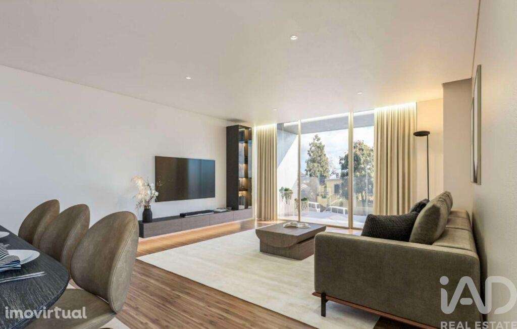 Apartamento T2 em Funchal (Santa Luzia) de 128,00 m2 - Grande imagem: 2/15