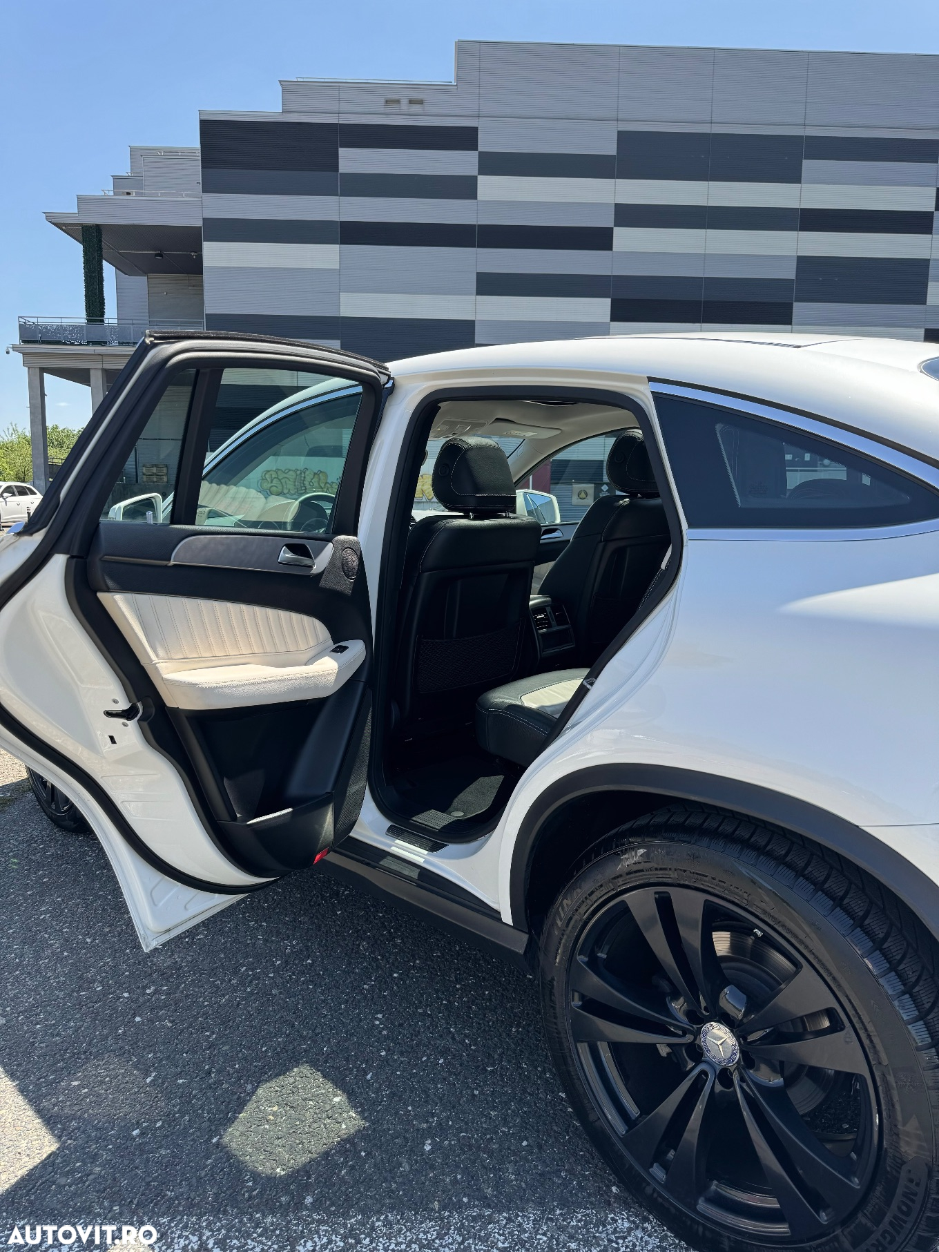Mercedes-Benz GLE 400 4MATIC - 9