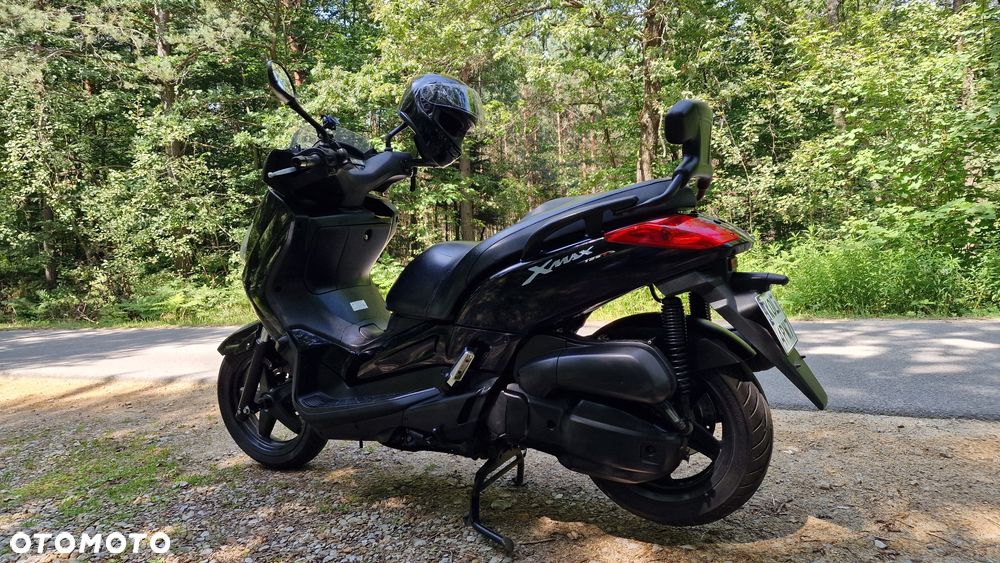 Yamaha X-max - 4