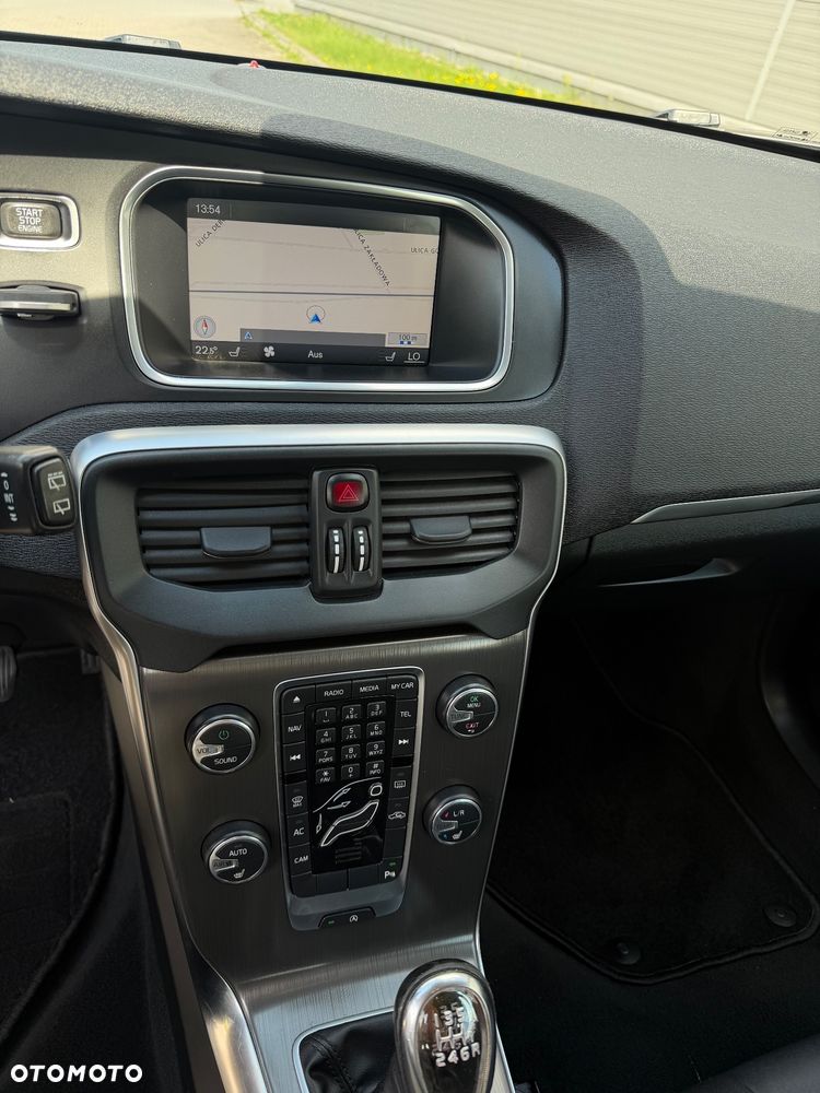 Volvo V40 D3 Momentum - 5