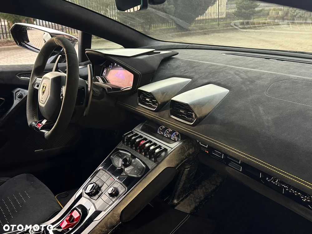 Lamborghini Huracan - 17