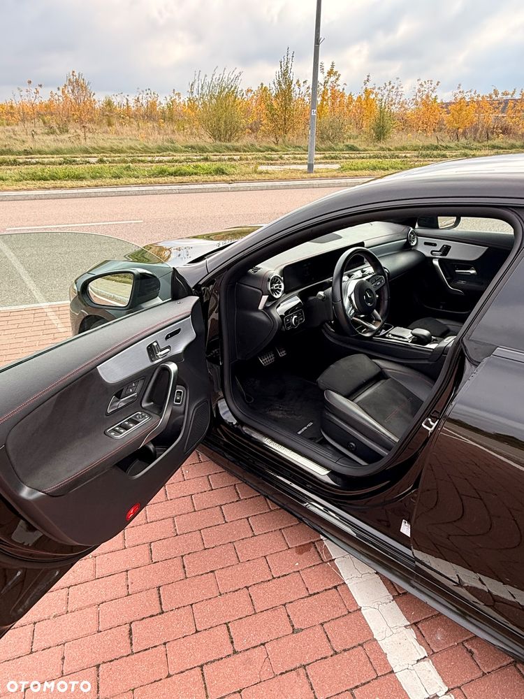 Mercedes-Benz CLA 250 4-Matic AMG Line 7G-DCT - 10