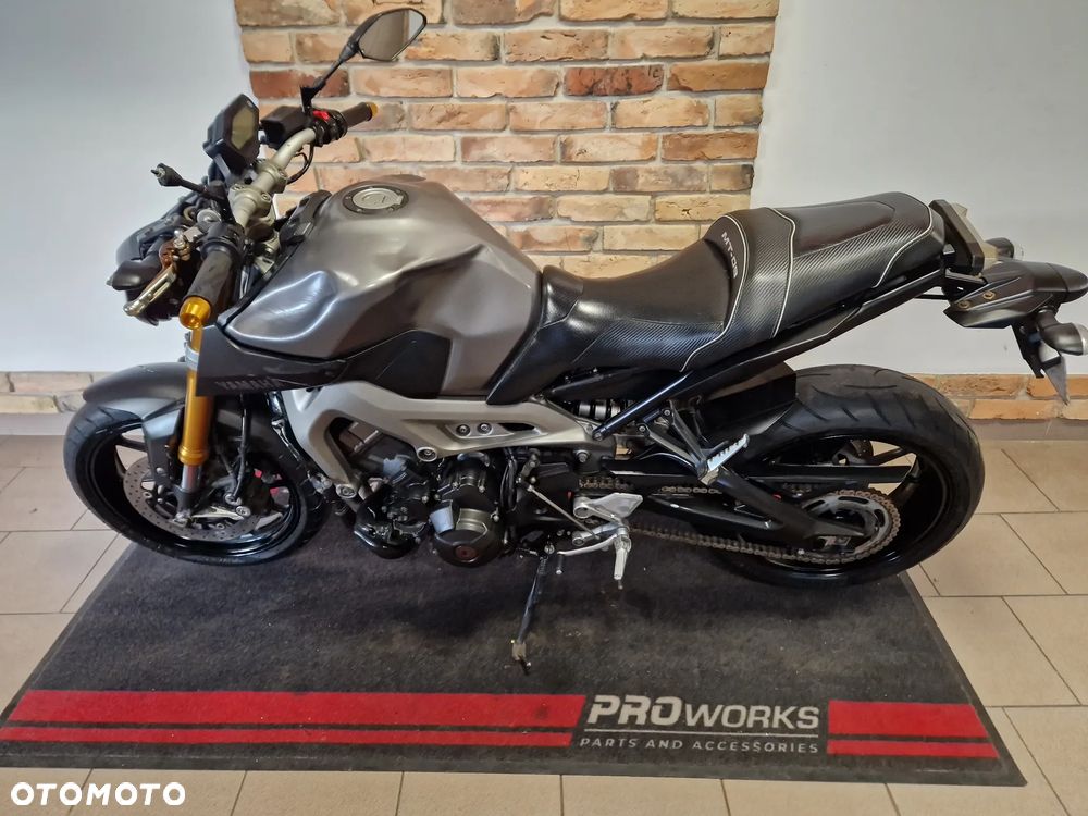 Yamaha MT - 6