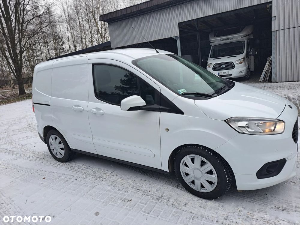 Ford Transit Courier - 4