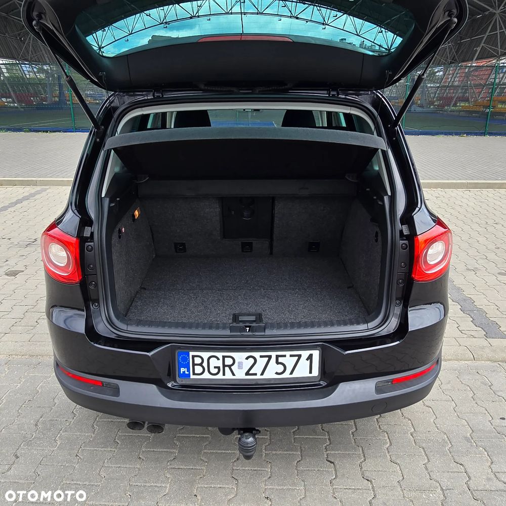 Volkswagen Tiguan - 24