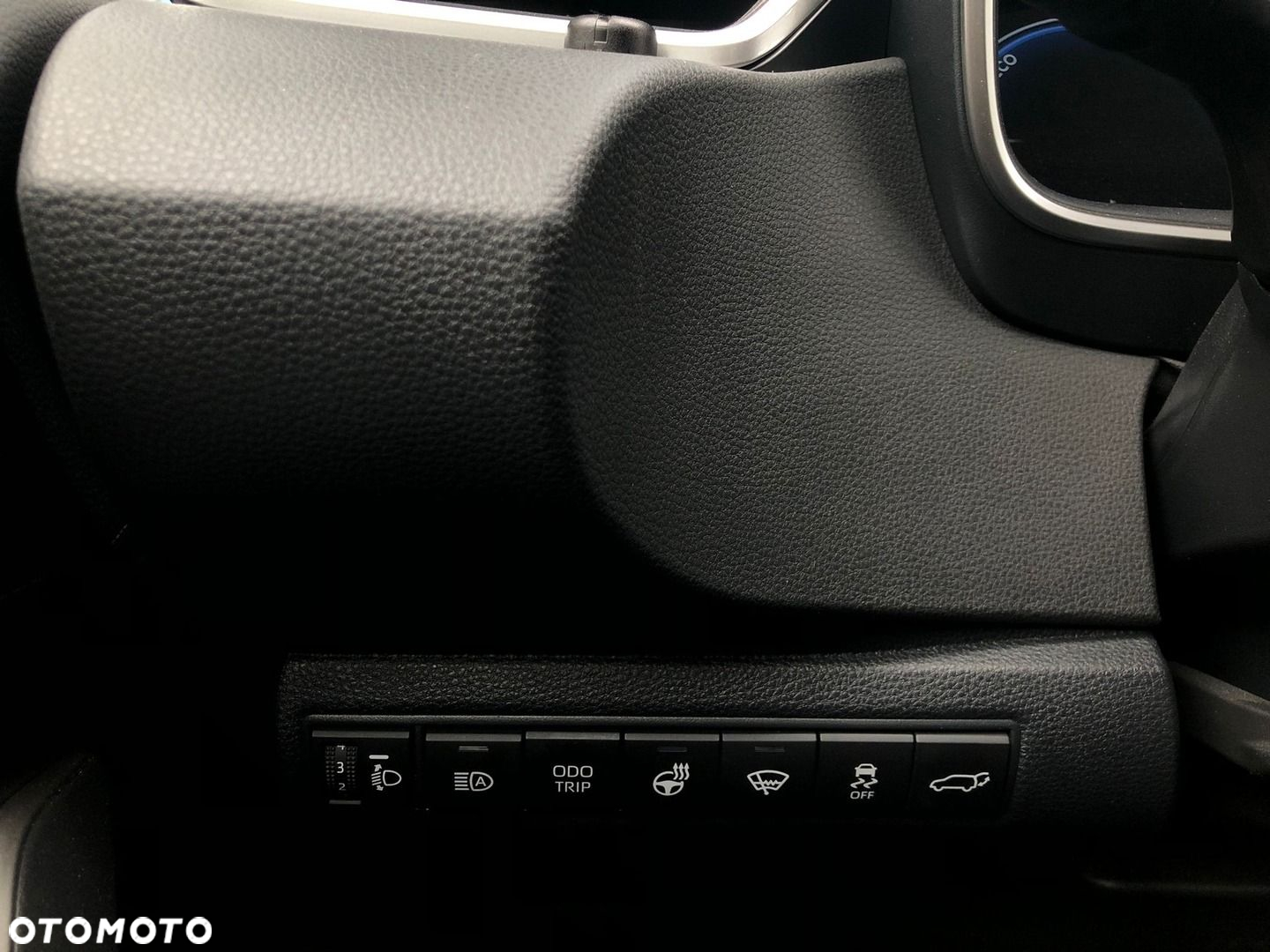 Toyota Corolla 1.8 Hybrid Style - 34