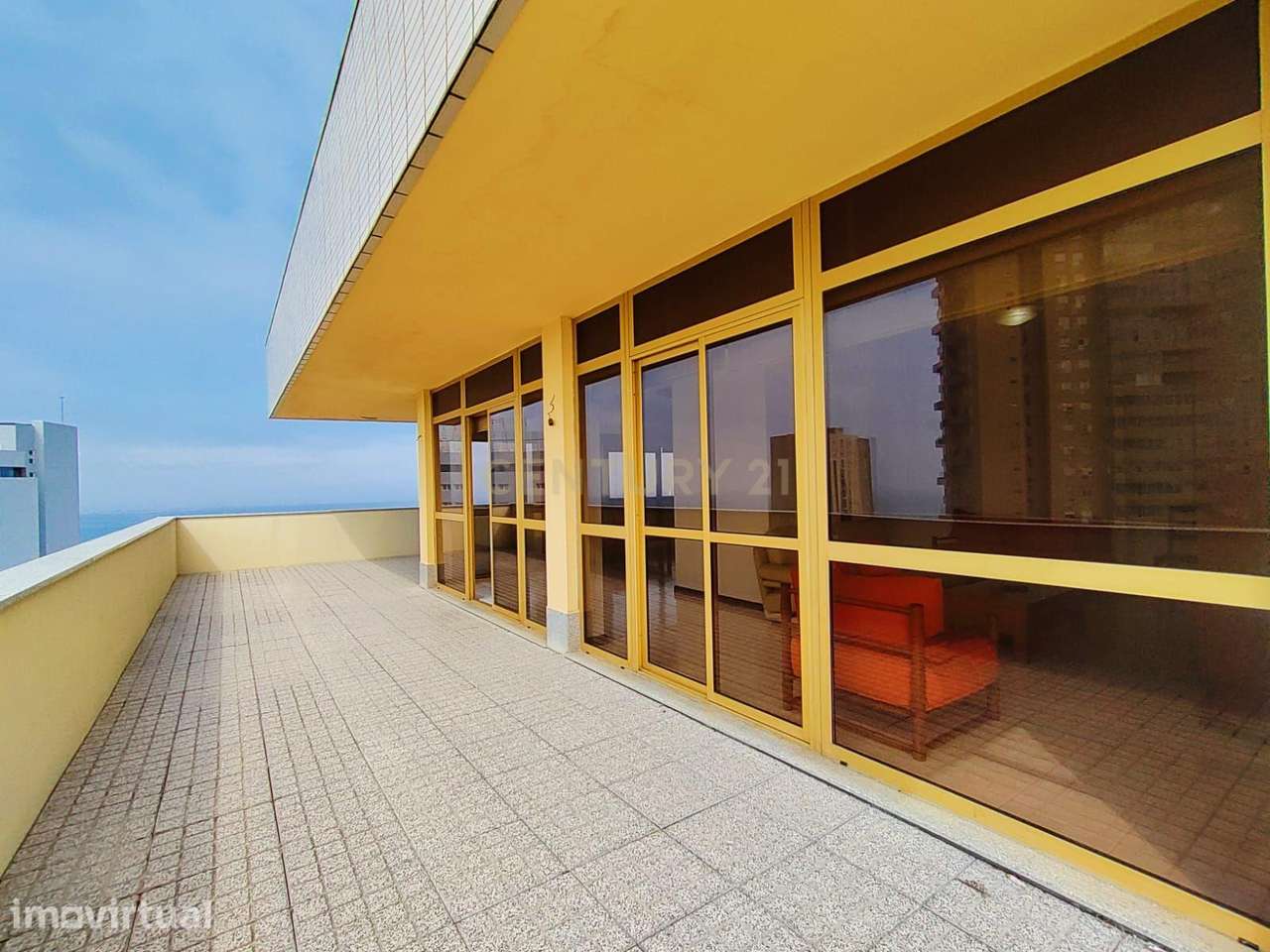 Arrendamento Temporário – Apartamento T4 com vista deslumbrante sobre - Grande imagem: 4/32