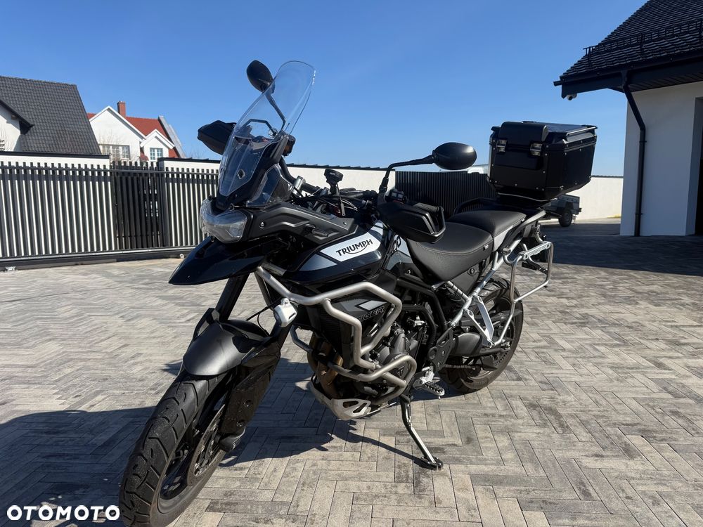 Triumph Tiger - 1