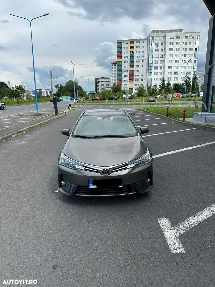 Toyota Corolla - 6
