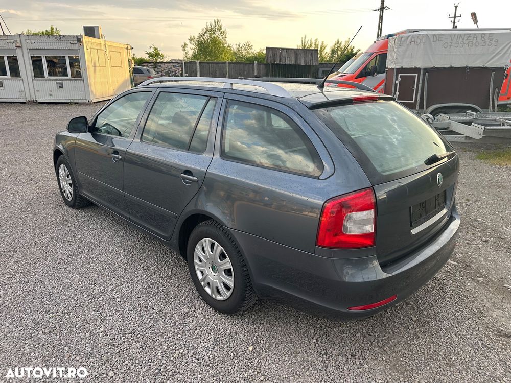 Skoda Octavia 1.6 TDI DPF Ambiente - 3