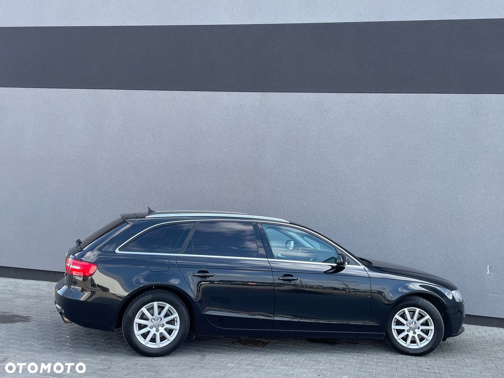 Audi A4 Avant - 22