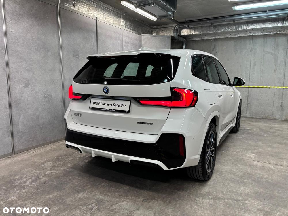 BMW iX1 eDrive20 66.5kWh M Sport - 6