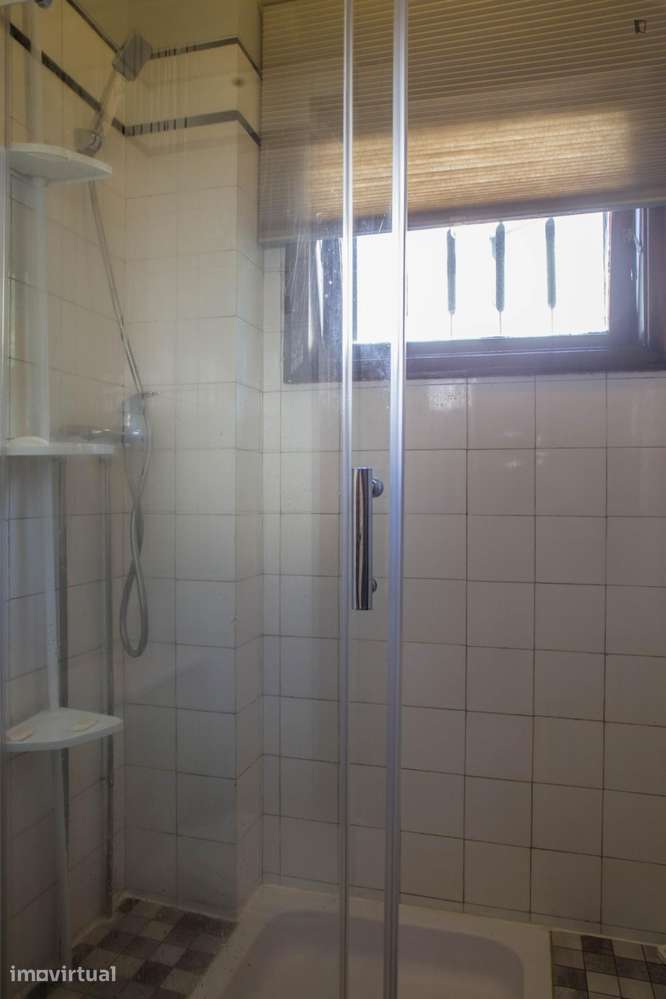 Quarto - localizado em Paranhos Porto - Grande imagem: 3/44
