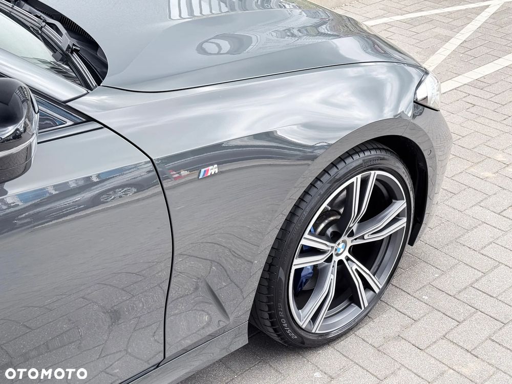 BMW Seria 3 330d xDrive M Sport - 13
