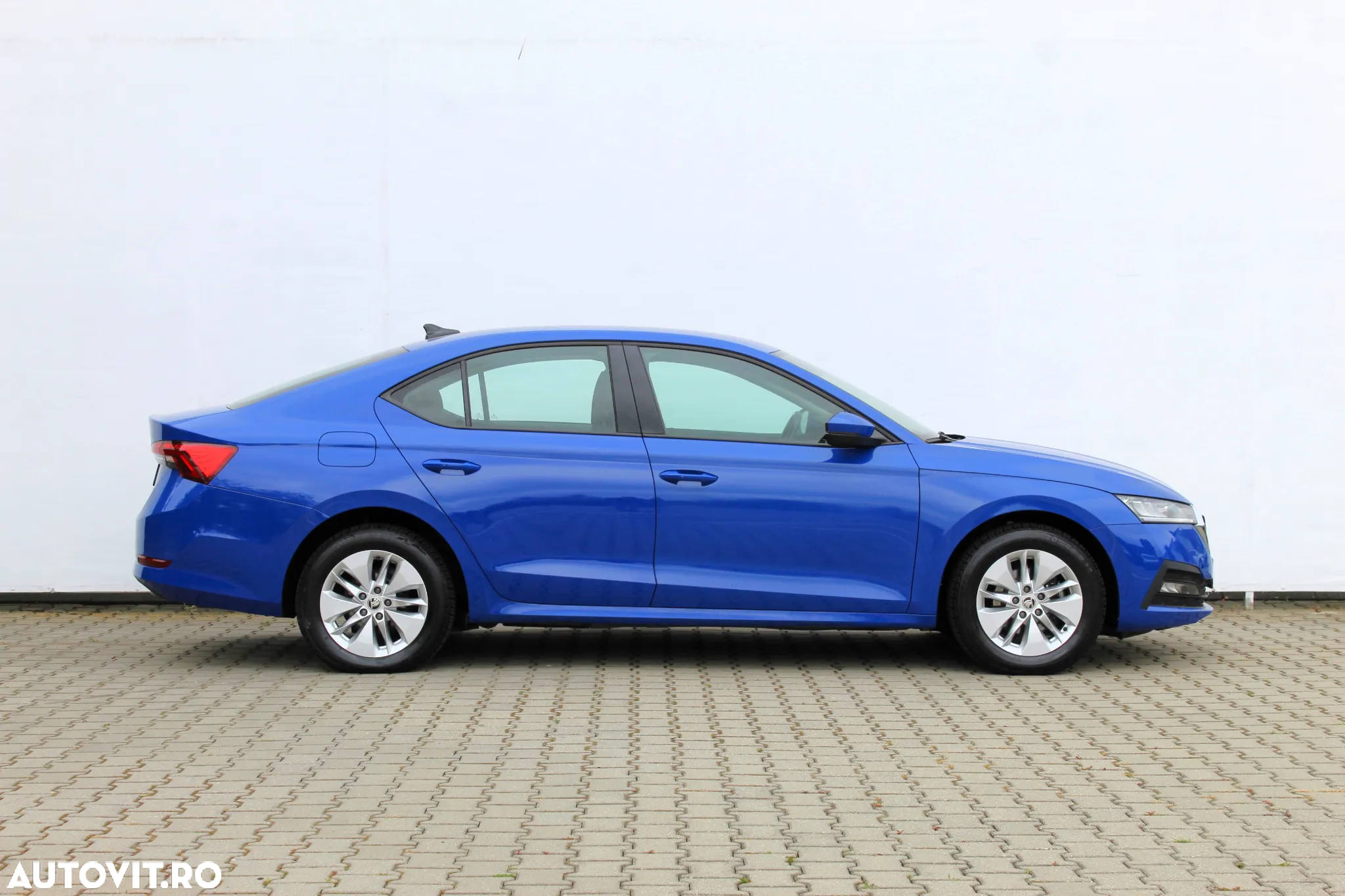 Skoda Octavia 2.0 TDI DSG Ambition - 6