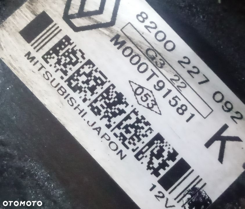 Rozrusznik MEGANE SCENIC II 1.5DCI  8200227092 - 1