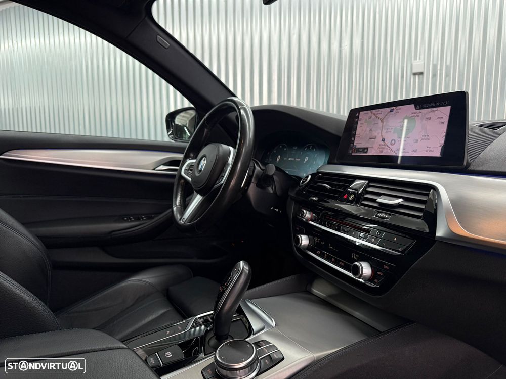 BMW 530 e iPerformance Pack M - 22