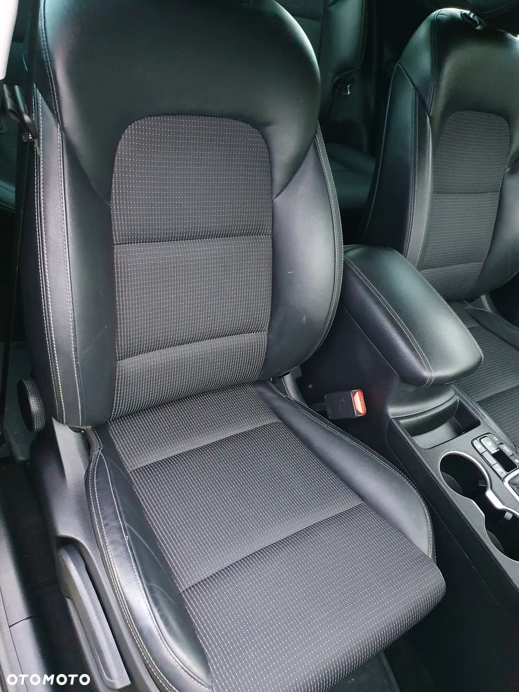 Kia Sportage 2.0 CRDI 4WD Automatik Vision - 21