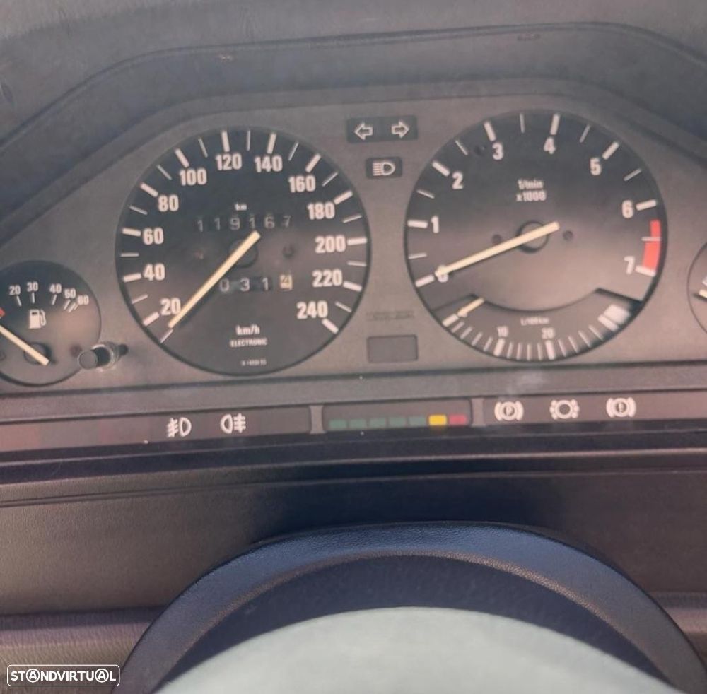 BMW 325 i Cabriolet - 15