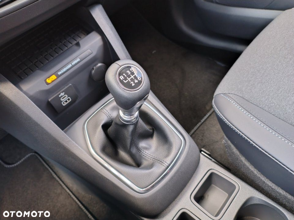 Ford Tourneo Courier - 20