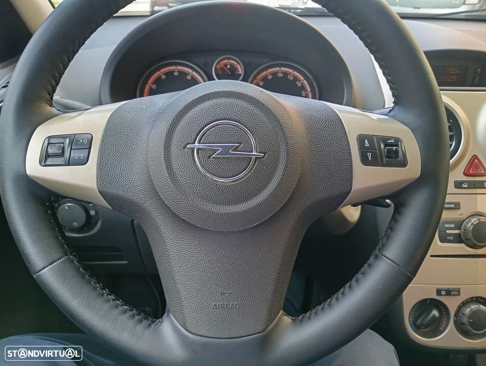 Opel Corsa 1.2 16V Enjoy - 7