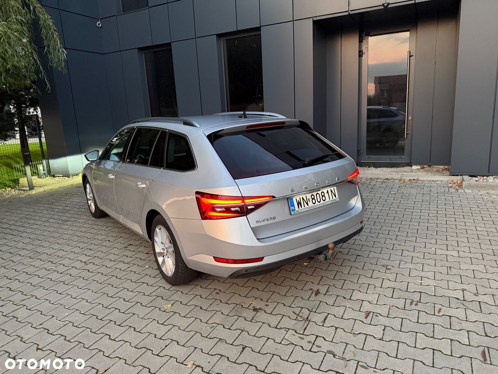 Skoda Superb 2.0 TDI SCR Ambition - 19