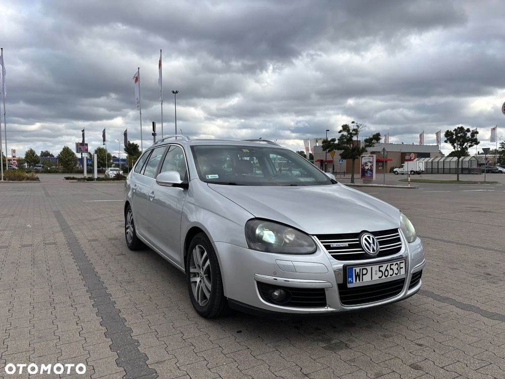Volkswagen Golf V 1.9 TDI DPF BlueMot Comfortline - 33