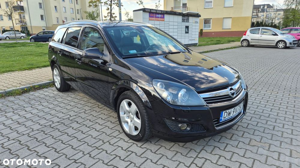 Opel Astra 1.7 CDTI DPF Cosmo - 1
