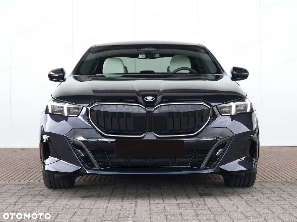BMW Seria 5 520d xDrive mHEV M Sport - 7