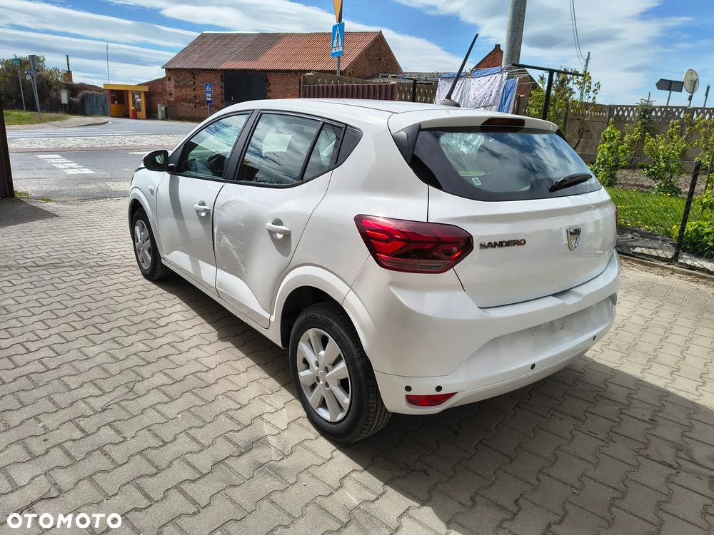 Dacia Sandero - 9